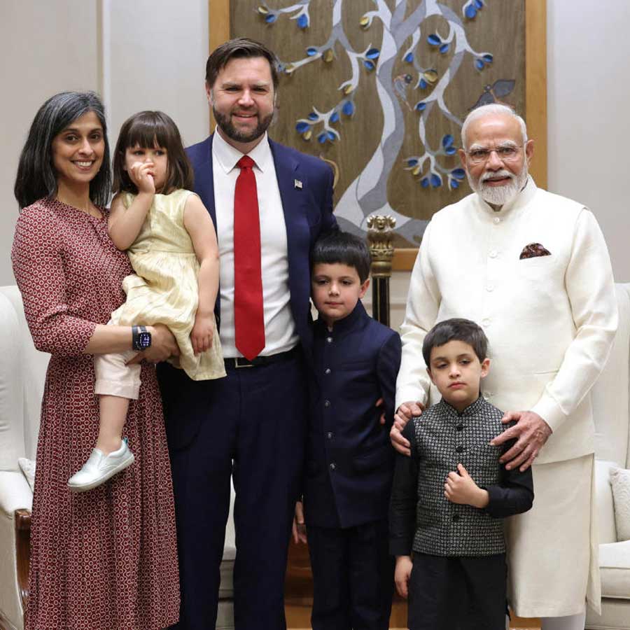 সোনমই মূল ষড়যন্ত্রকারী, মনে করছে পুলিশ! শাশুড়িকে ফোন করে ‘অসত্যভাষণ’ ছাড়াও যে দুই ‘তথ্য’ বাড়িয়েছিল সন্দেহ